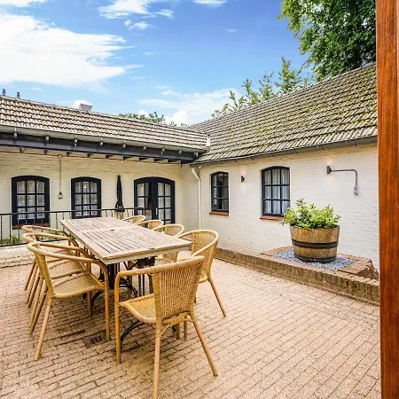 Casa de Férias Cozy In In A With Terrace